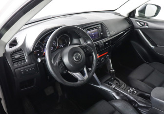 Подержанный автомобиль Mazda CX-5 2012 года (5 фото)