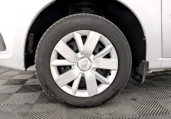 Подержанный автомобиль LADA (ВАЗ) Granta Sedan 2022 года (17 фото)