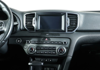 Подержанный автомобиль Kia Sportage 2017 года (14 фото)