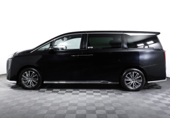 Подержанный автомобиль GAC M8 2023 года (8 фото)