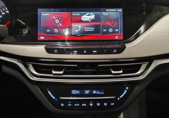 Подержанный автомобиль Changan CS35PLUS 2019 года (15 фото)