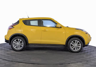 Подержанный автомобиль Nissan Juke 2017 года (4 фото)