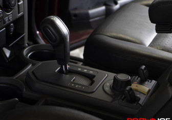 Подержанный автомобиль Land Rover Discovery 2005 года (15 фото)