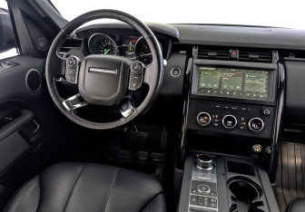 Подержанный автомобиль Land Rover Discovery 2018 года (29 фото)