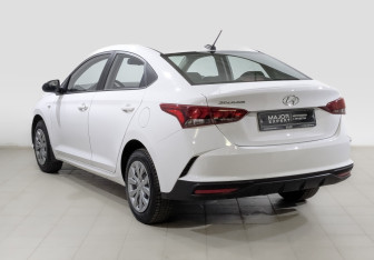 Подержанный автомобиль Hyundai Solaris Sedan 2022 года (7 фото)
