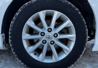 Подержанный автомобиль Toyota Camry Sedan 2012 года (13 фото)