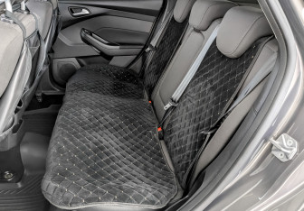 Подержанный автомобиль Ford Focus Hatchback 2018 года (12 фото)