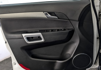 Подержанный автомобиль Opel Antara 2014 года (19 фото)