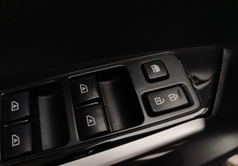 Подержанный автомобиль Mitsubishi Montero Sport 2021 года (13 фото)