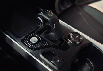 Подержанный автомобиль Haval H3 2024 года (17 фото)