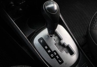 Подержанный автомобиль Kia Rio Hatchback 2013 года (16 фото)