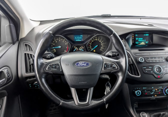Подержанный автомобиль Ford Focus Hatchback 2018 года (21 фото)