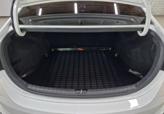 Подержанный автомобиль Hyundai Solaris Sedan 2021 года (16 фото)