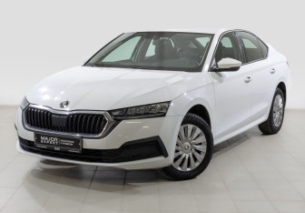Подержанный автомобиль Skoda Octavia Liftback 2021 года (1 фото)