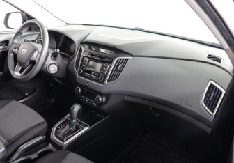 Подержанный автомобиль Hyundai Creta 2017 года (10 фото)