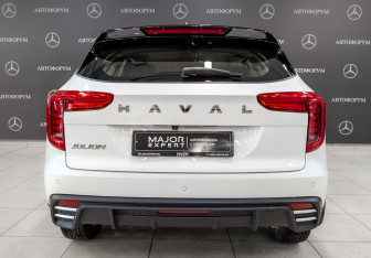 Подержанный автомобиль Haval Jolion 2024 года (6 фото)