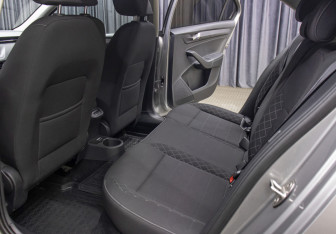 Подержанный автомобиль Skoda Rapid Liftback 2020 года (12 фото)