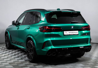 Подержанный автомобиль BMW X5 M 2025 года (7 фото)
