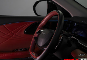 Подержанный автомобиль Exeed RX 2023 года (22 фото)