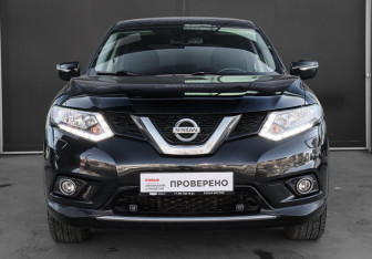 Подержанный автомобиль Nissan X-Trail 2015 года (2 фото)