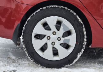 Подержанный автомобиль Kia Rio Sedan 2013 года (13 фото)