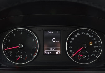 Подержанный автомобиль Volkswagen Caravelle 2019 года (11 фото)