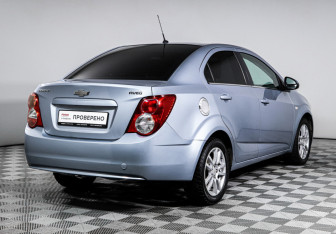 Подержанный автомобиль Chevrolet Aveo Sedan 2012 года (5 фото)