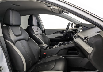 Подержанный автомобиль Evolute i-PRO 2023 года (24 фото)