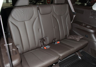 Подержанный автомобиль Hyundai Palisade 2023 года (22 фото)