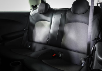 Подержанный автомобиль MINI Hatch 2018 года (12 фото)