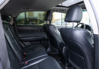 Подержанный автомобиль Lexus RX 2015 года (12 фото)