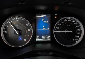 Подержанный автомобиль Subaru XV 2018 года (16 фото)