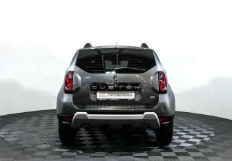 Подержанный автомобиль Renault Duster 2020 года (6 фото)