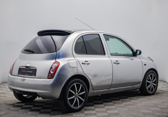 Подержанный автомобиль Nissan Micra Hatchback 2004 года (5 фото)