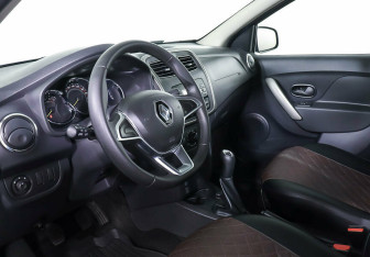 Подержанный автомобиль Renault Logan Sedan 2020 года (11 фото)