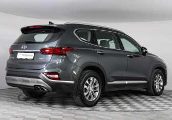 Подержанный автомобиль Hyundai Santa Fe 2019 года (5 фото)