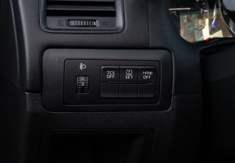 Подержанный автомобиль Mazda CX-5 2013 года (16 фото)