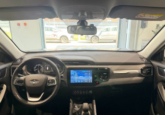 Подержанный автомобиль Chery Tiggo 4 2022 года (11 фото)