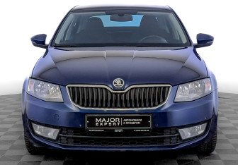 Подержанный автомобиль Skoda Octavia Liftback 2015 года (2 фото)