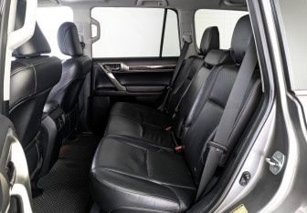Подержанный автомобиль Lexus GX 2014 года (18 фото)