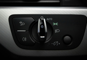 Подержанный автомобиль Audi A5 Liftback 2017 года (13 фото)