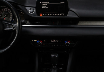 Подержанный автомобиль Mazda 6 Sedan 2019 года (12 фото)