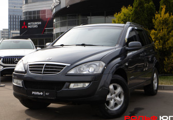 Подержанный автомобиль SsangYong Kyron 2009 года (18 фото)