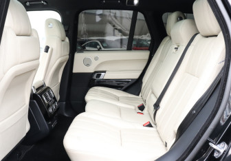 Подержанный автомобиль Land Rover Range Rover 2016 года (10 фото)