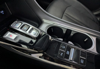 Подержанный автомобиль Hyundai Sonata 2021 года (14 фото)