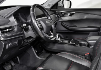 Подержанный автомобиль Chery Tiggo 7 Pro 2021 года (14 фото)