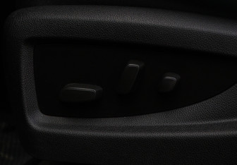 Подержанный автомобиль Chevrolet Tahoe 2016 года (18 фото)