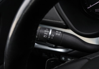 Подержанный автомобиль Cadillac XT4 2020 года (32 фото)