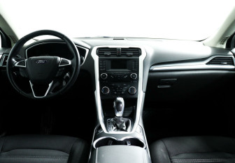 Подержанный автомобиль Ford Mondeo Sedan 2019 года (9 фото)