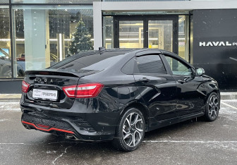 Подержанный автомобиль LADA (ВАЗ) Vesta Sedan 2022 года (5 фото)